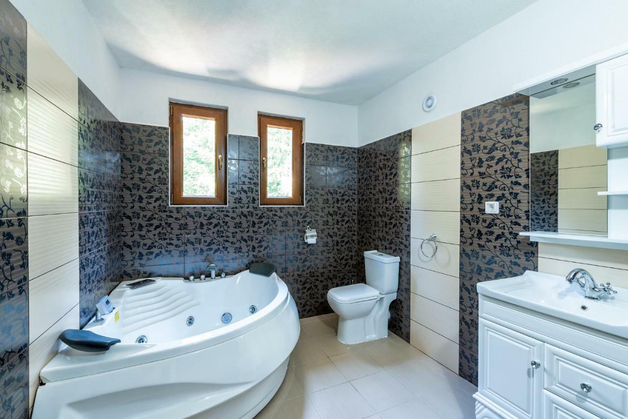 Hotel Bendida Panichishte Buitenkant foto